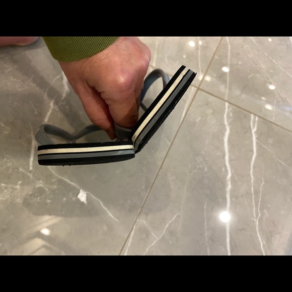 Gap toddler skeleton flip flops - Picture 7 of 7